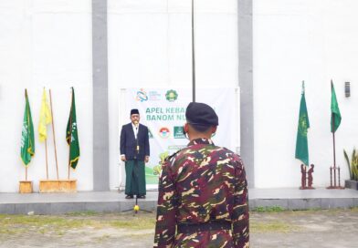 Kyai Marahalim Pimpin Apel Hari Santri Nasional di UNUSU bersama Ratusan Kader NU